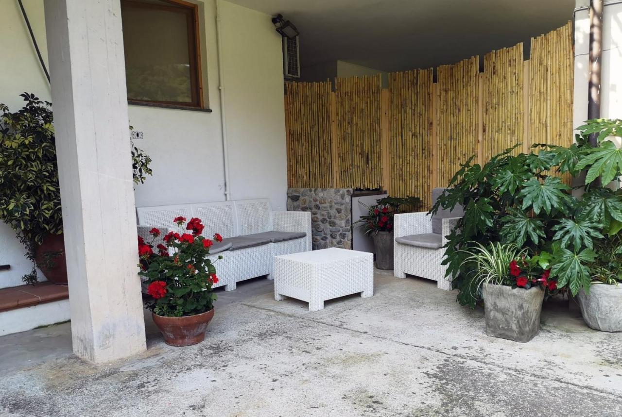 Villa Parte Di Casa Con Giardino E Piscina Pietrasanta Exterior foto